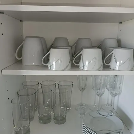 Lovely In With Separate Entrance Appartamento *